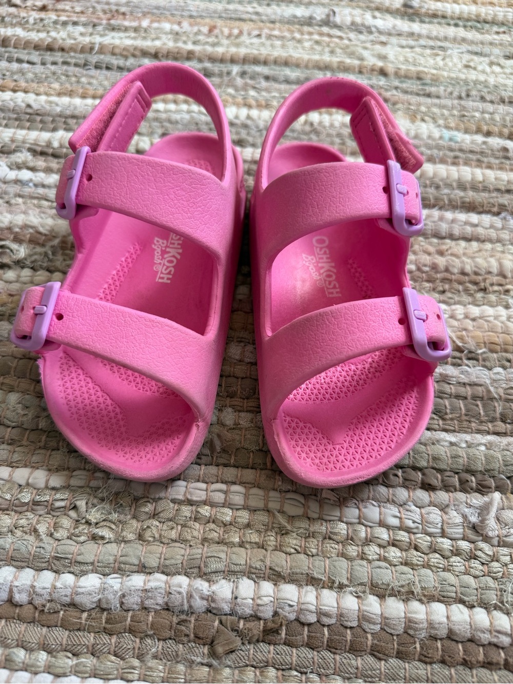 OshKosh B'gosh Pink Sandals, girls size 9